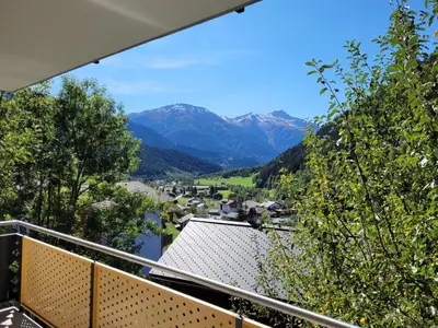 Ein allgemeiner Bergblick oder ein Berglick von der Ferienwohnung aus