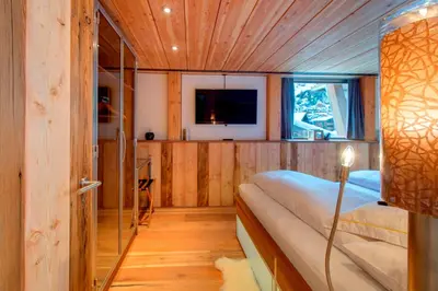 TV/Unterhaltungsangebot in der Unterkunft Luxury Chalet by Heinz Julen