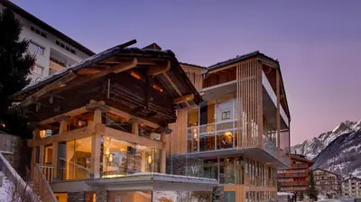 Ein allgemeiner Bergblick oder ein Berglick von der Ferienwohnung aus