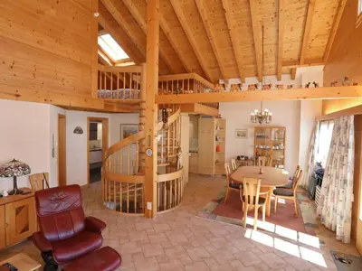 Ein Sitzbereich in der Unterkunft Apartment Hohliebestrasse 24 by Interhome
