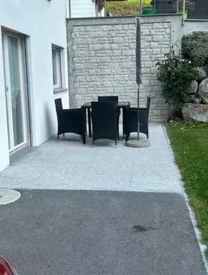 Ein Sitzbereich in der Unterkunft Gemütliche Wohnung mit Bergblick