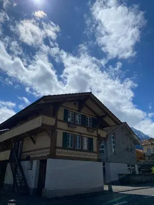Das Gebäude in dem sich die Ferienwohnung befindet
