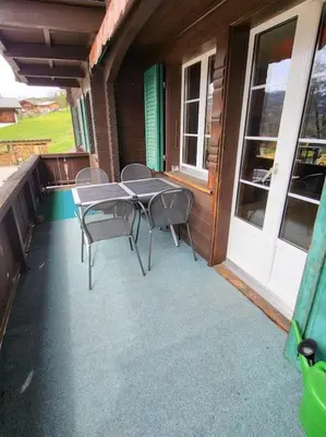 Ein Balkon oder eine Terrasse in der Unterkunft Chalet Engi Apt. 3 for up to 8 People