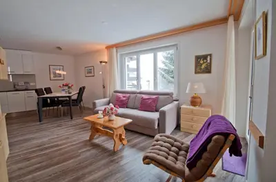 Ein Sitzbereich in der Unterkunft Haus Bodmen C, Apartment Anemone