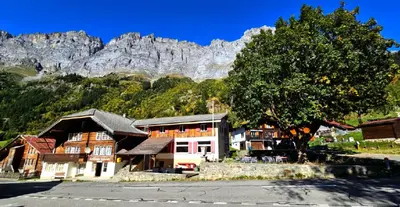 Ein allgemeiner Bergblick oder ein Berglick von der Ferienwohnung aus