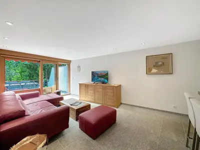 Ein Sitzbereich in der Unterkunft Snowstar-Next to ski lift and golf-Crans Montana