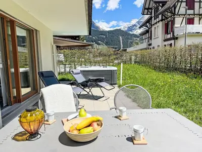 Ein allgemeiner Bergblick oder ein Berglick von der Ferienwohnung aus