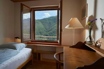 Ein allgemeiner Bergblick oder ein Berglick von der Ferienwohnung aus