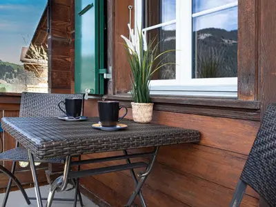 Ein Balkon oder eine Terrasse in der Unterkunft Apartment Chalet Anita by Interhome