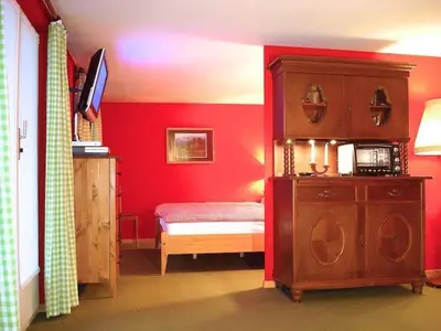 Ein Bett oder Betten in einem Zimmer der Unterkunft Apartment Pony 2-Bettwohnung by Interhome