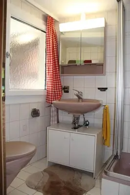 Ein Badezimmer in der Unterkunft Apartment Alpentraum by Interhome