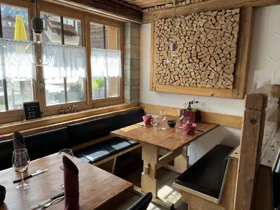 Ein Sitzbereich in der Unterkunft Apartment Channa by Interhome