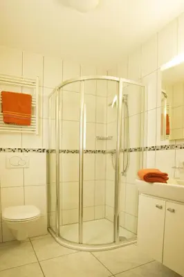 Ein Badezimmer in der Unterkunft Apartment A22 by Interhome
