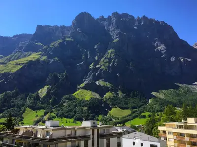 Ein allgemeiner Bergblick oder ein Berglick von der Ferienwohnung aus