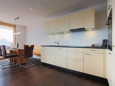 Küche/Küchenzeile in der Unterkunft Apartment Apartmenthaus Riederhoru A 1- OG Ost by Interhome