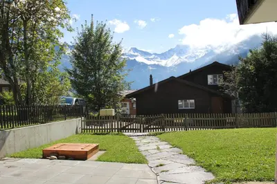 Ein allgemeiner Bergblick oder ein Berglick von der Ferienwohnung aus