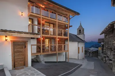 Das Gebäude in dem sich die Ferienwohnung befindet