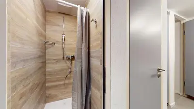 Ein Badezimmer in der Unterkunft Chalet de l Ours AUTHENTIC Etage Tournay 12 pers