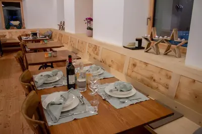 Getränke in der Unterkunft Osteria Bäkar