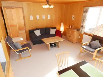 Ein Sitzbereich in der Unterkunft Apartment Goldrose by Interhome