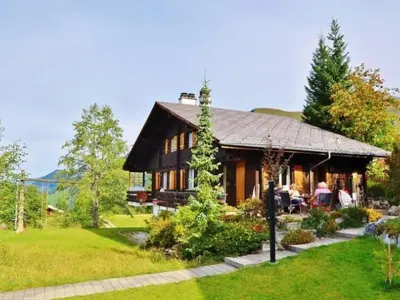 Ein Garten an der Unterkunft Apartment Sumpfbödeli by Interhome