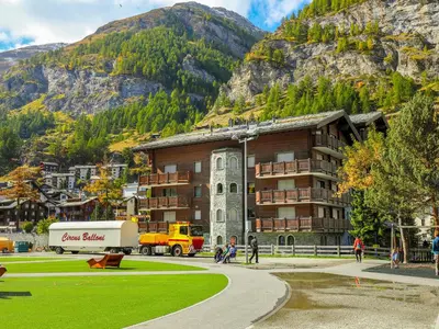Ein allgemeiner Bergblick oder ein Berglick von der Ferienwohnung aus