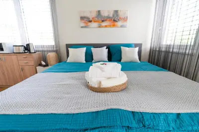 Ein Bett oder Betten in einem Zimmer der Unterkunft Terrace Apartment Einigen