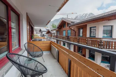 Ein Balkon oder eine Terrasse in der Unterkunft Charmant studio au centre de Saas-Fee