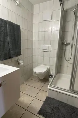 Ein Badezimmer in der Unterkunft Apartment Konkordia 1 EG Süd by Interhome