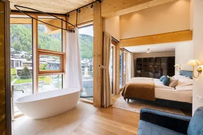 Ein Bett oder Betten in einem Zimmer der Unterkunft Face D'or Luxury Serviced Apartments