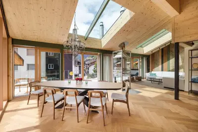 Ein Sitzbereich in der Unterkunft Face D'or Luxury Serviced Apartments