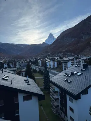 Ein allgemeiner Bergblick oder ein Berglick von der Ferienwohnung aus