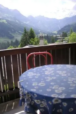 Ein allgemeiner Bergblick oder ein Berglick von der Ferienwohnung aus
