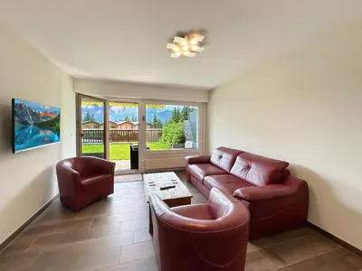 Ein Sitzbereich in der Unterkunft Valdor Residence- Crans Montana- Swiss Alps