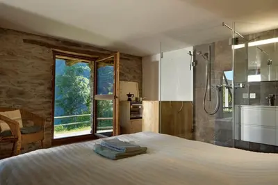 Ein Bett oder Betten in einem Zimmer der Unterkunft Wild Valley Private Paradise in Valle Onsernone