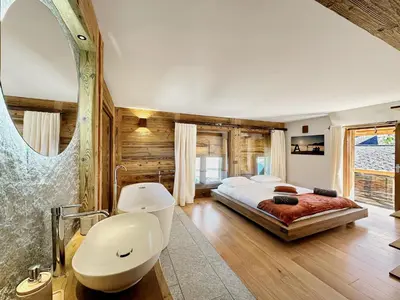 TV/Unterhaltungsangebot in der Unterkunft Pilanous House - Penthouse suite - Swiss Alps