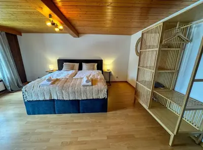 Ein Bett oder Betten in einem Zimmer der Unterkunft City Center View Apartment 2