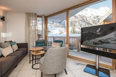 Ein allgemeiner Bergblick oder ein Berglick von der Ferienwohnung aus
