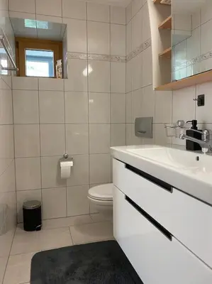 Ein Badezimmer in der Unterkunft Zentrale Wohnung in ruhiger Lage in Baltschieder