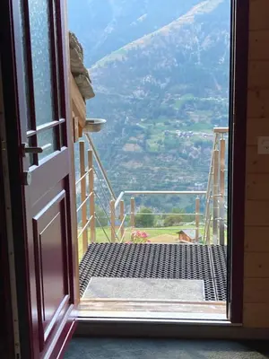 Ein allgemeiner Bergblick oder ein Berglick von der Ferienwohnung aus