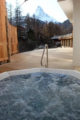Ein allgemeiner Bergblick oder ein Berglick von des Chalets aus