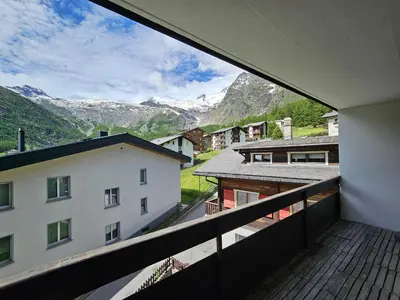 Ein allgemeiner Bergblick oder ein Berglick von der Ferienwohnung aus