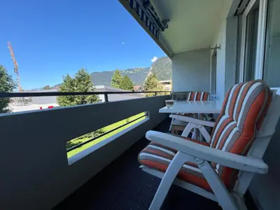 Ein allgemeiner Bergblick oder ein Berglick von der Ferienwohnung aus