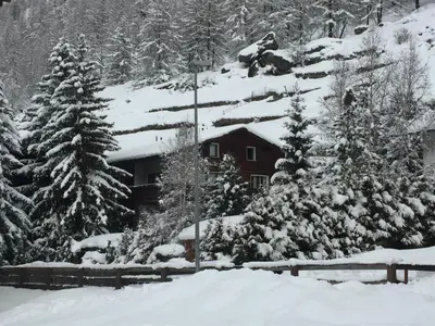 Apartment Cresta di Saas by Interhome im Winter