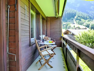 Ein allgemeiner Bergblick oder ein Berglick von der Ferienwohnung aus
