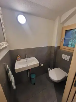 Ein Badezimmer in der Unterkunft Haus Balm