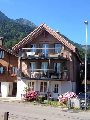 Ein allgemeiner Bergblick oder ein Berglick von der Ferienwohnung aus