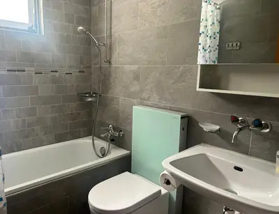 Ein Badezimmer in der Unterkunft Chalet Bärli