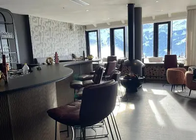 Ein Sitzbereich in der Unterkunft Apartment im 4-Sterne Berghotel über Interlaken-Thunersee