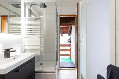 Ein Badezimmer in der Unterkunft Tourbillon